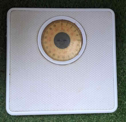 Photo of free Bathroom scales and bin (BR5 St Mary Cray) #2