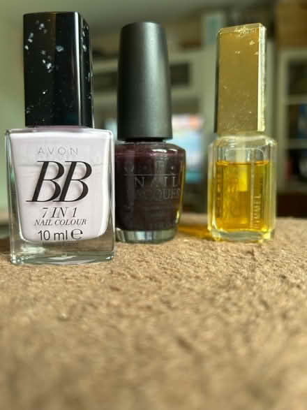Photo of free 2 nail polishes & 1 clear coat (Jennetts park RG12) #1
