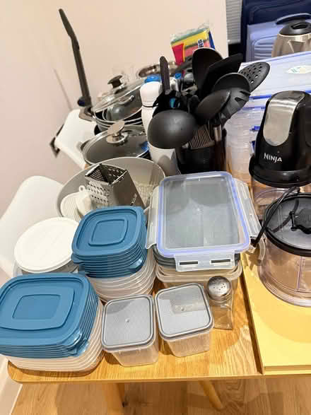 Photo of free Kitchen Bundle + Utensils (Tuffnel Park N19) #4