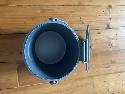 Photo of free Grey food waste bucket with lid and handle (Bellevue EH7) #1