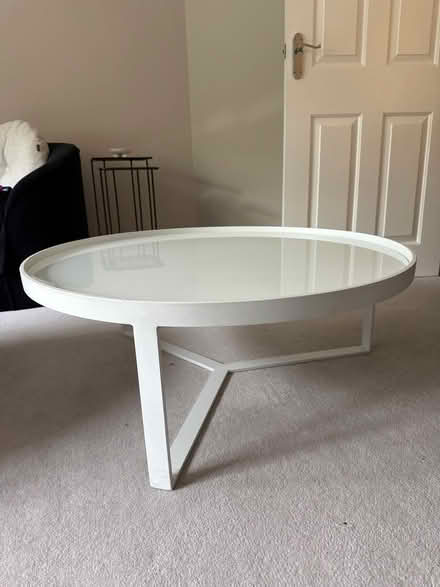 Photo of free White Glass Table (EN7 Richardson Crescent) #2