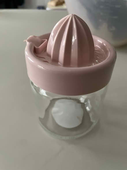 Photo of free Glass lemon squeezer (Finsbury park) #1
