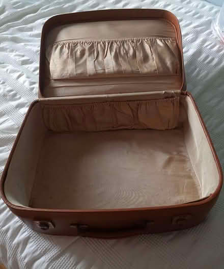 Photo of free Vintage Retro Brown Antler Suitcase (Orton Wistow) #3