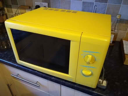 Photo of free Sanyo Super Showerwave Microwave. (Hatfield Peverel CM3) #2