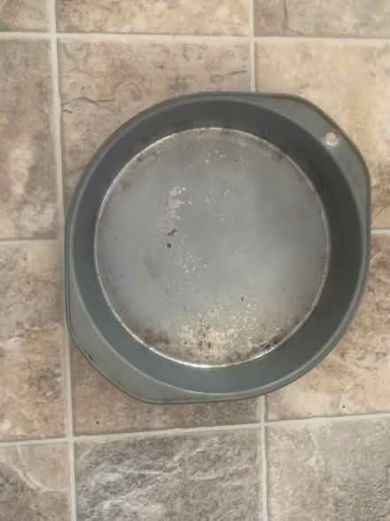 Photo of free Cake pan (Phinney) #1