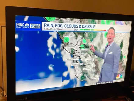 Photo of free Magnovox flat panel FHD 1080p TV (Cupertino near DeAnza college) #1