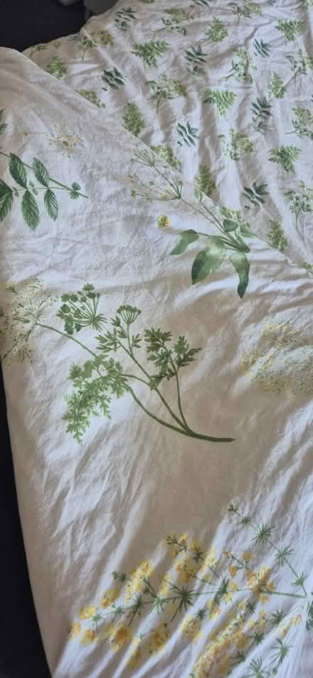 Photo of free King duvet cover (Abbeydale Gloucester) #1