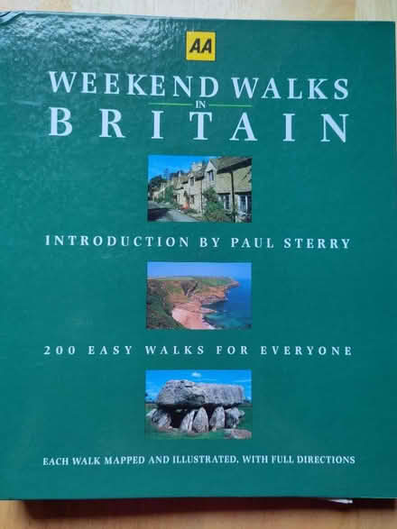 Photo of free AA Weekend Walks in Britain (AB25) #1