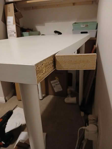 Photo of free Ikea desk 100cm x 60cm (kendal LA9) #3