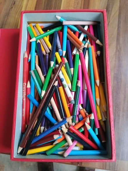 Photo of free Coloured pencils (Bloomfield) #1