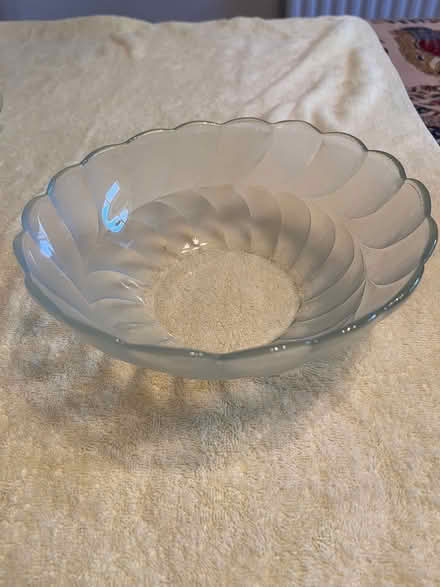 Photo of free Glass fruit or serving bowl (Sutton D13) #1