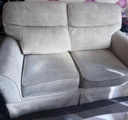 Photo of free 3pc and 2pc sofa (Leeds LS8) #2