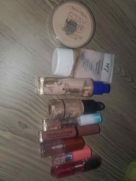 Photo of free More old makeup/lip oil (Clayton Bridge M40) #1