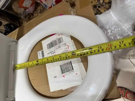 Photo of free Soft close removable toilet seat white (Forest Hill OX33) #4
