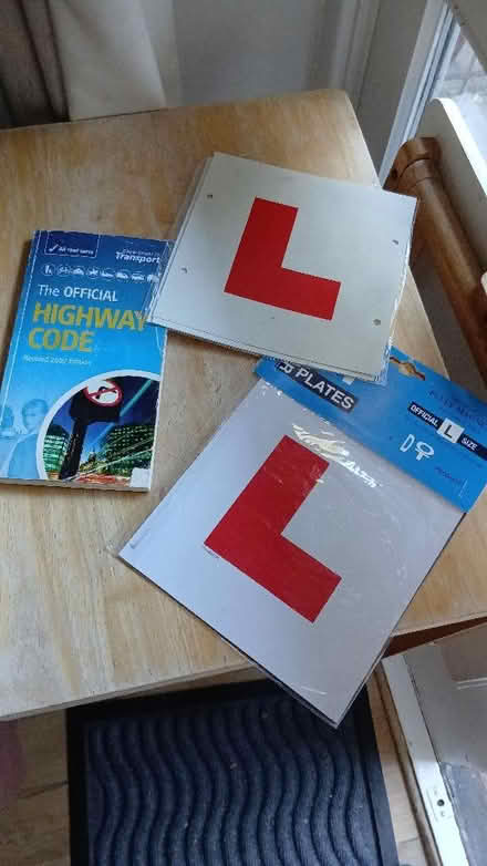 Photo of free L-plates and very old highway code (Elephant and castle SE11) #1