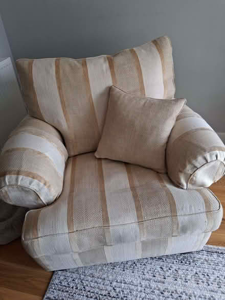 Photo of free Sofa 2 chairs (Little Paxton PE19) #2