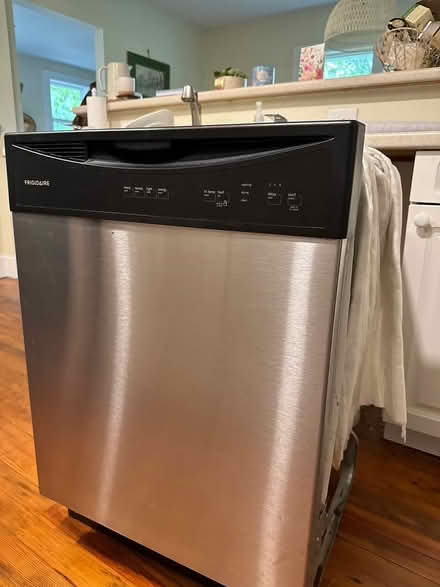 Photo of free Dishwasher, needs $120 motherboard (339 Trails End, Masonboro) #3