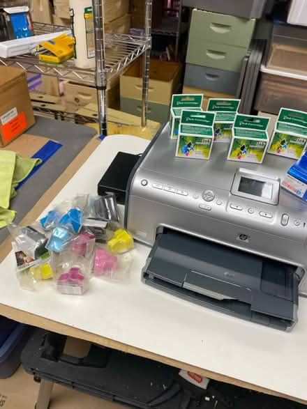 Photo of free HP Photosmart 8250 Printer (Elmhurst , Queens) #2