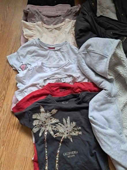 Photo of free Bundle of girls clothes age 3/4 years (Belper DE56) #2