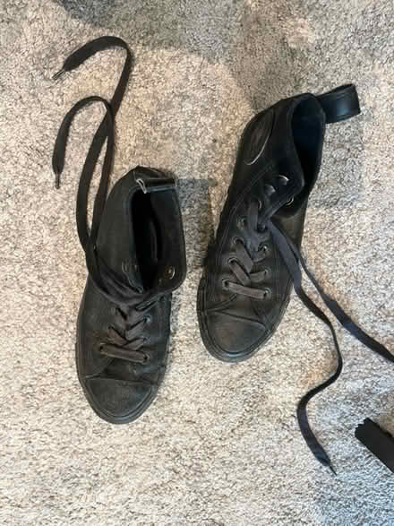 Photo of free Converse size 38, UK 5 (Wandsworth Town SW11) #1