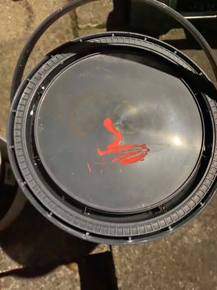 Photo of free Red paint (AB14) #2
