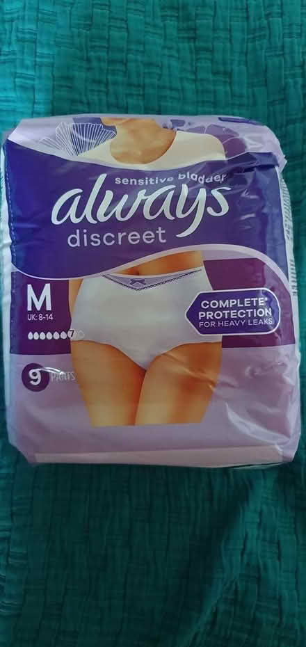Photo of free Always discreet Medium 8-14 (Sharpthorne RH19) #1