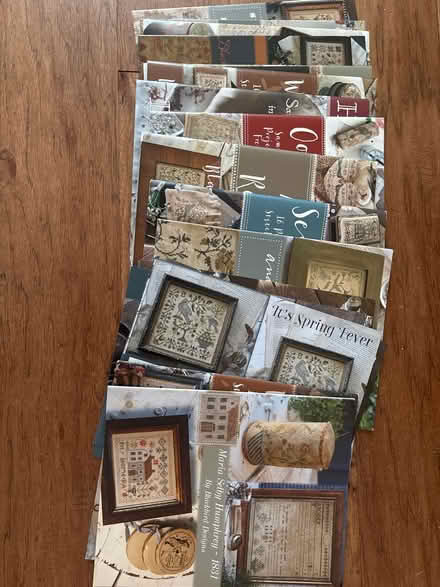 Photo of free Cross Stitch Patterns and Books (Off Blanco near 1604) #1
