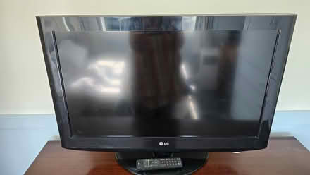 Photo of free 32" tv lg. (cm2) (Great Baddow , CM2) #1