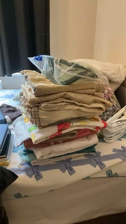Photo of free Various towels and cushion covers (Headington) #1