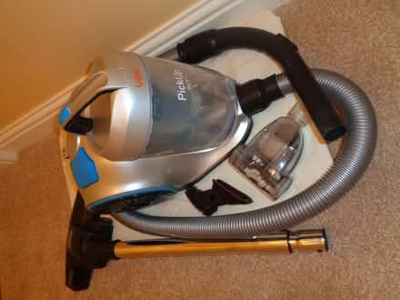 Photo of free Vax cylinder vacuum cleaner (Bare LA4) #1
