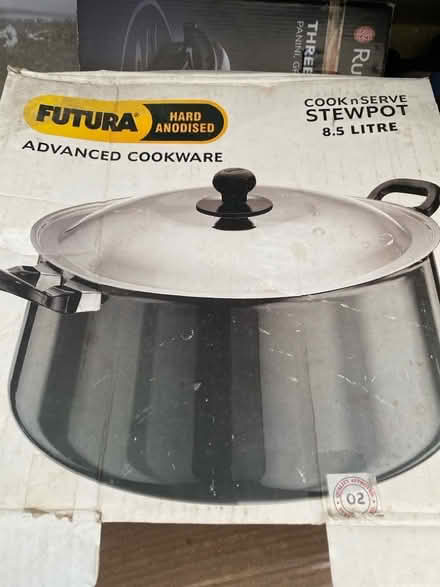 Photo of free Very large stewpot - gas /electric hobs (St Albans AL3) #1