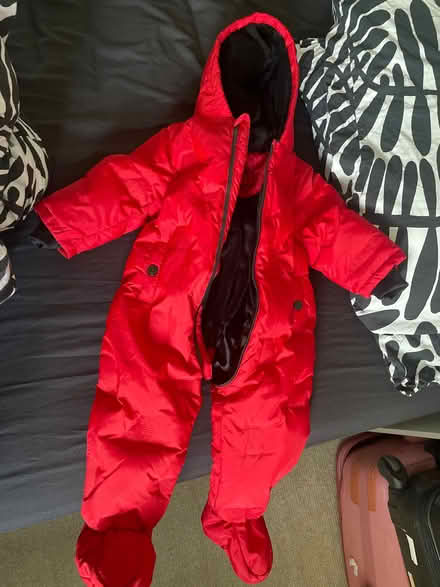 Photo of free Baby’s 9-12 winter suit (Kew TW9) #1