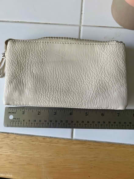 Photo of free Women’s Leather wallet (10011 (17th & 9th)) #4