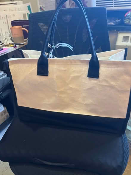 Photo of free Initial J Tote bag (10011 (17th & 9th)) #3
