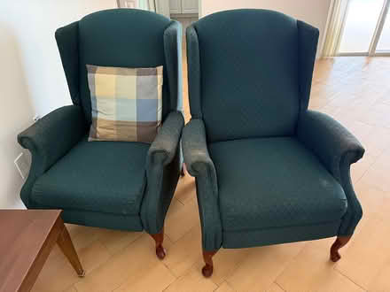 Photo of free recliner chairs (Midway) #1