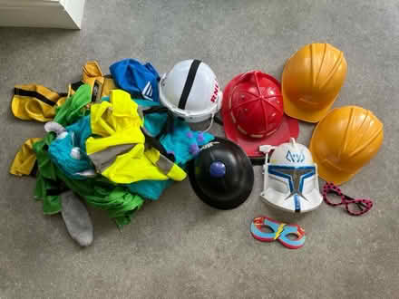 Photo of free Dressing up stuff (RH12) #1