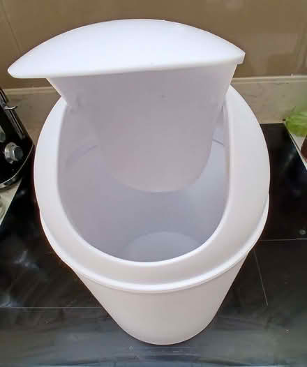 Photo of free Small swing-lid bin (Harrogate HG2) #3