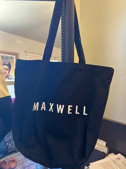 Photo of free Singer Maxwell concert tote bag (10011 (17th & 9th)) #1