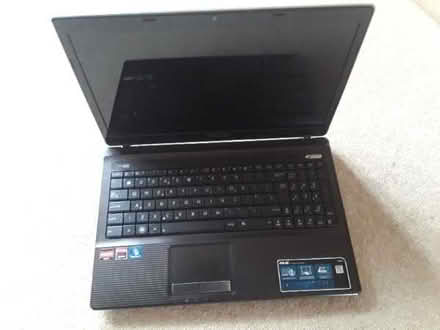 Photo of free ASUS Laptop, broken screen. Spares? (NR Farnham) #1