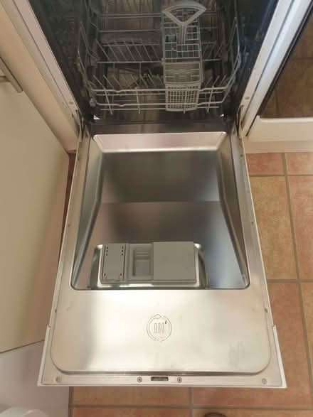 Photo of free Small dishwasher (Craigmount EH12) #1