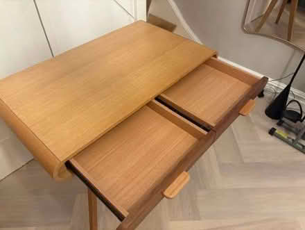 Photo of free Desk (Roehampton SW15) #2