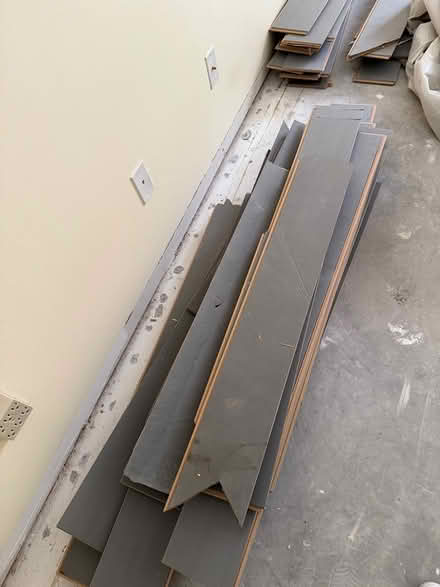 Photo of free wood-look LVF (Midway) #2