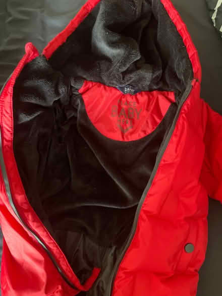 Photo of free Baby’s 9-12 winter suit (Kew TW9) #3