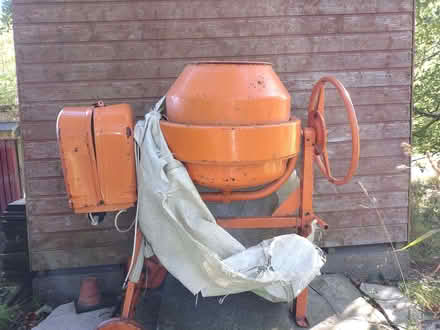 Photo of free concrete/ cement mixer (Broughton ML12) #1