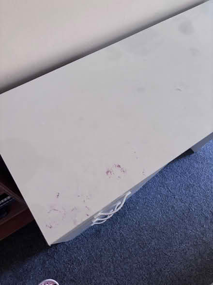 Photo of free White Desk (Micklefield HP13) #4