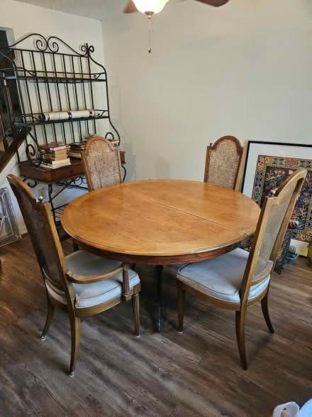 Photo of free Dining Room Table and Chairs (Phoenixville) #1