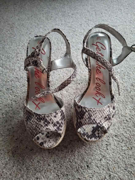 Photo of free Women's shoes size 4.5 (Stantonbury, MK14) #3