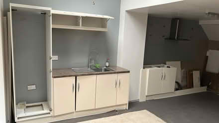 Photo of free kitchen (Whiston L35) #1