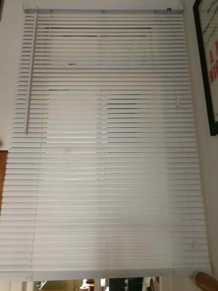 Photo of free White venetian blind (Thurmaston, LE4) #1