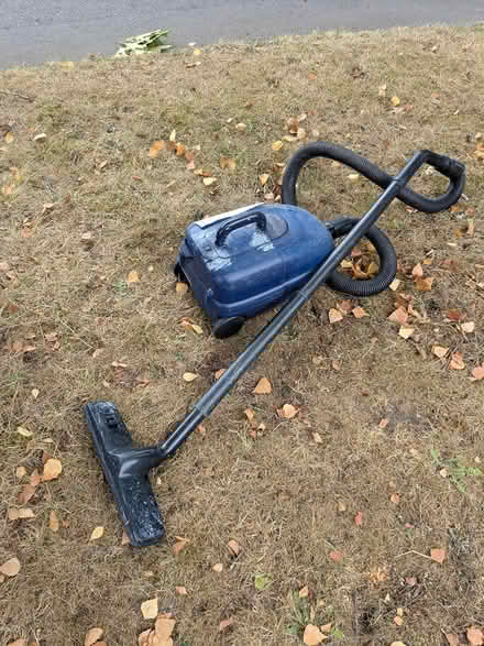 Photo of free Vacuum cleaner (Greenwood) #1